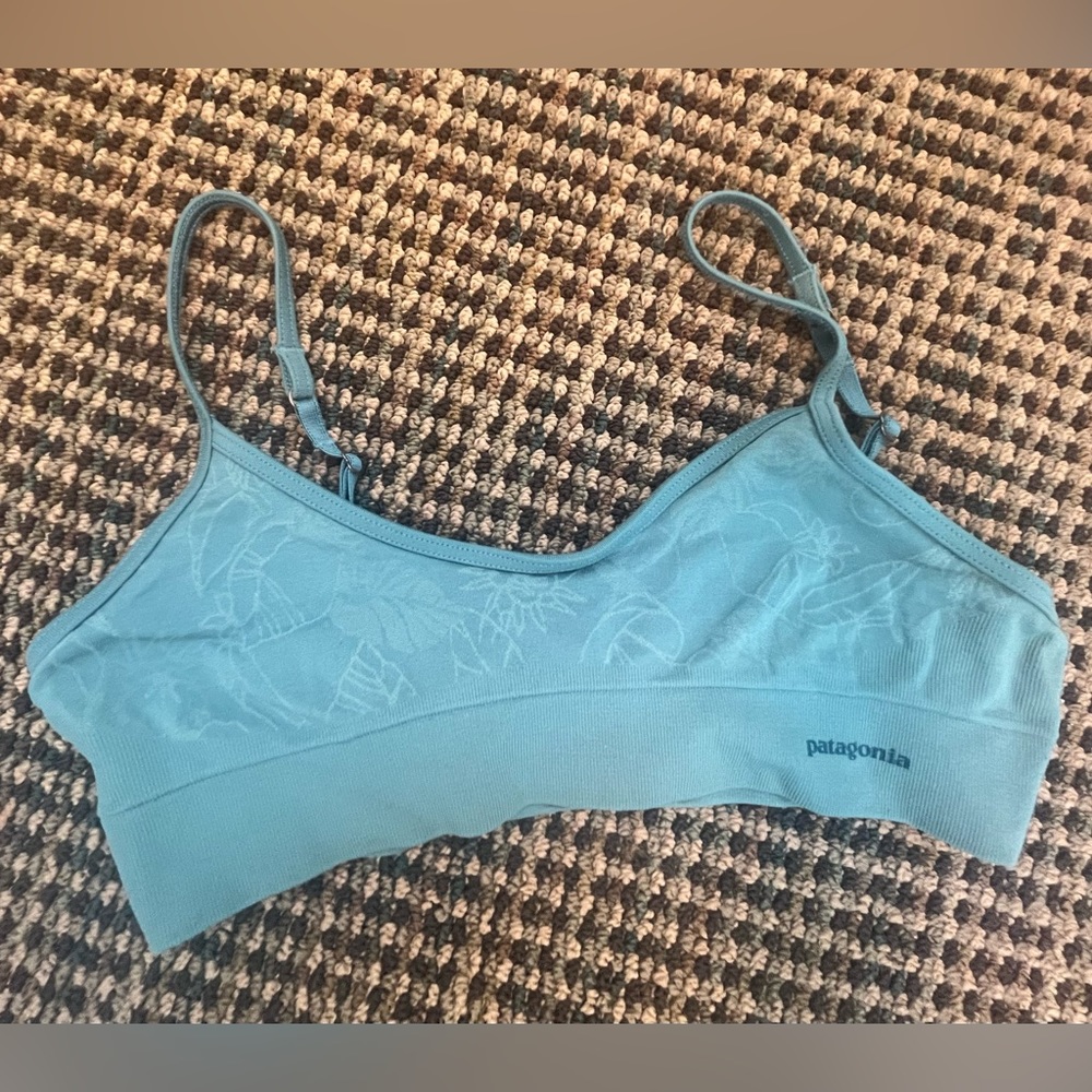Patagonia Barely there bra, size S.
